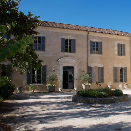 Larroque-sur-l'osse Sleeps 8 With Pool 빌라